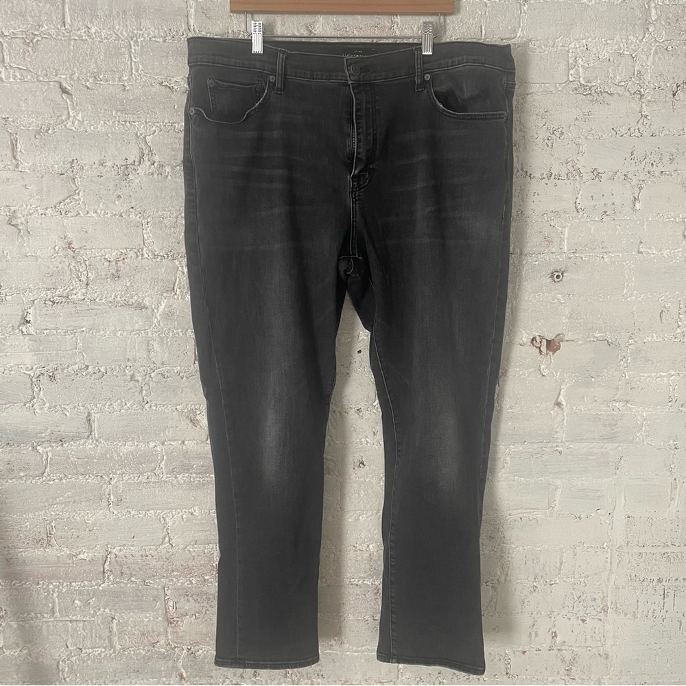 Lucky Brand Men’s Black Pre-washed Denim Sz 42x32